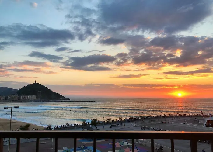 Sea Views From 4 Balconies Walk Score 90 Apartman