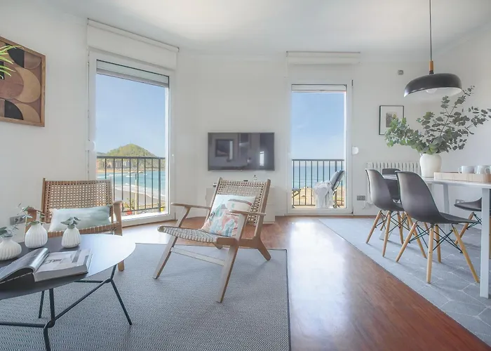 Sea Views From 4 Balconies Walk Score 90 Apartman *