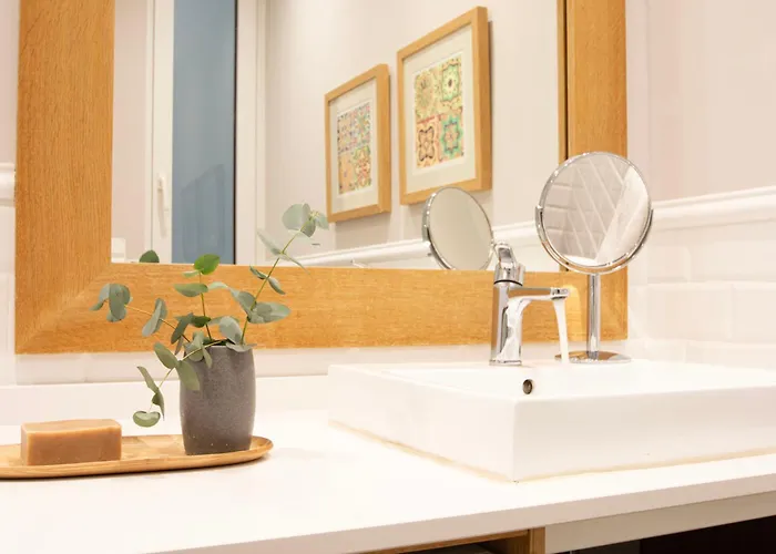 Sea Views From 4 Balconies Walk Score 90 Apartman