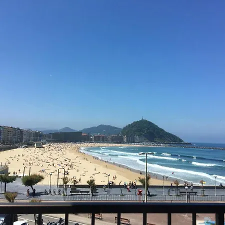 Sea Views From 4 Balconies Walk Score 90